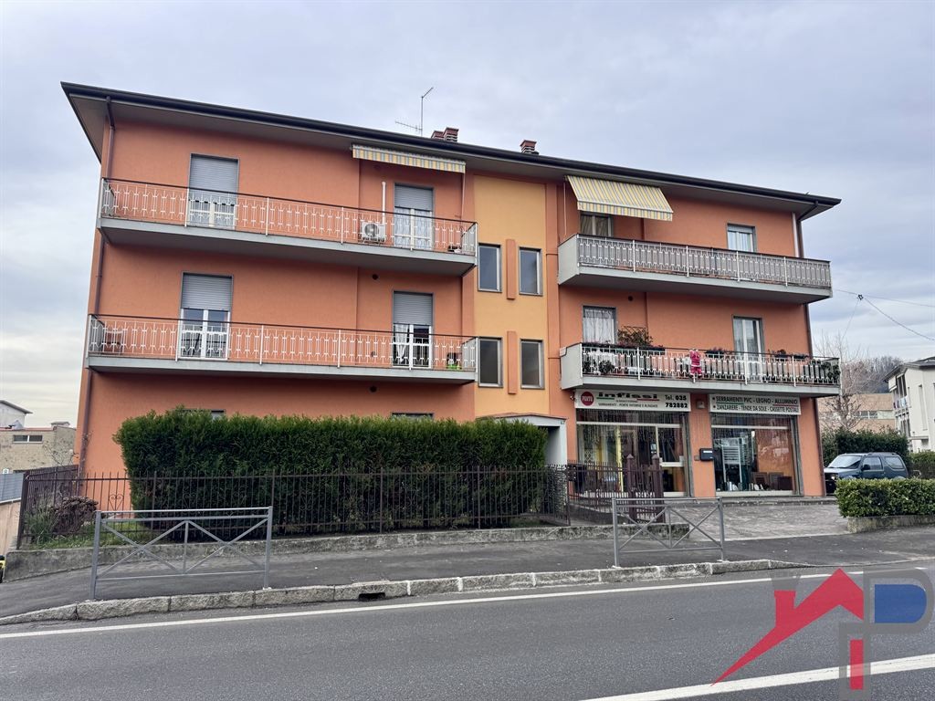 AMPIO TRILOCALE -  CISANO BERGAMASCO CENTRO