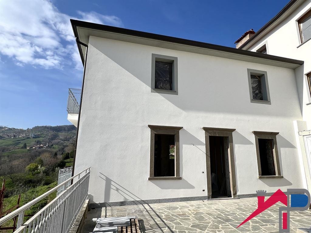 Ampio trilocale panoramico